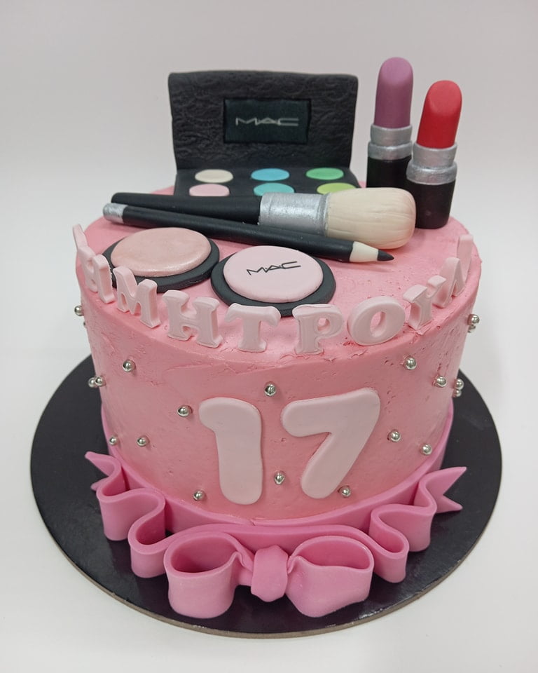 Τούρτα Make up Μεικαπ Τούρτα Make up Μεικαπ