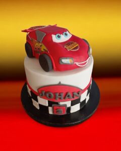 τούρτα Μακουίν Θεσσαλονίκη